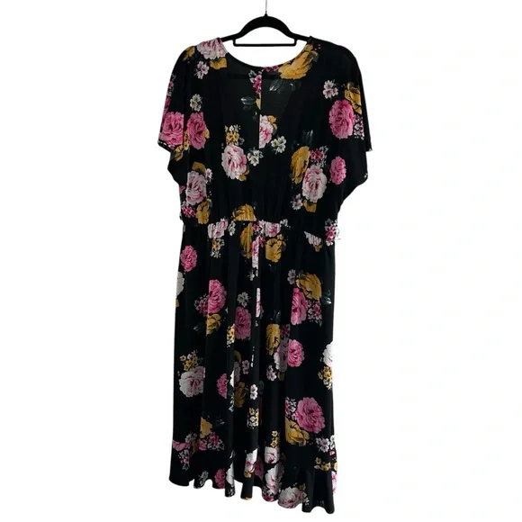 Torrid Black Floral Stretch Faux Wrap Ruffle Hem Dress Size 2 - **Belt Missing** - Picture 2 of 8